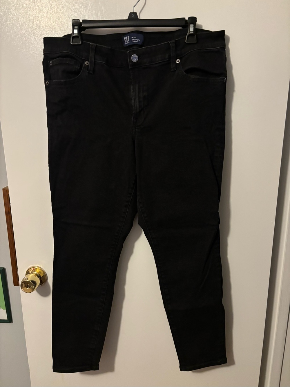 Minimalist Capsule Wardrobe NWOT Black GAP Universal Legging Denim 18/34R